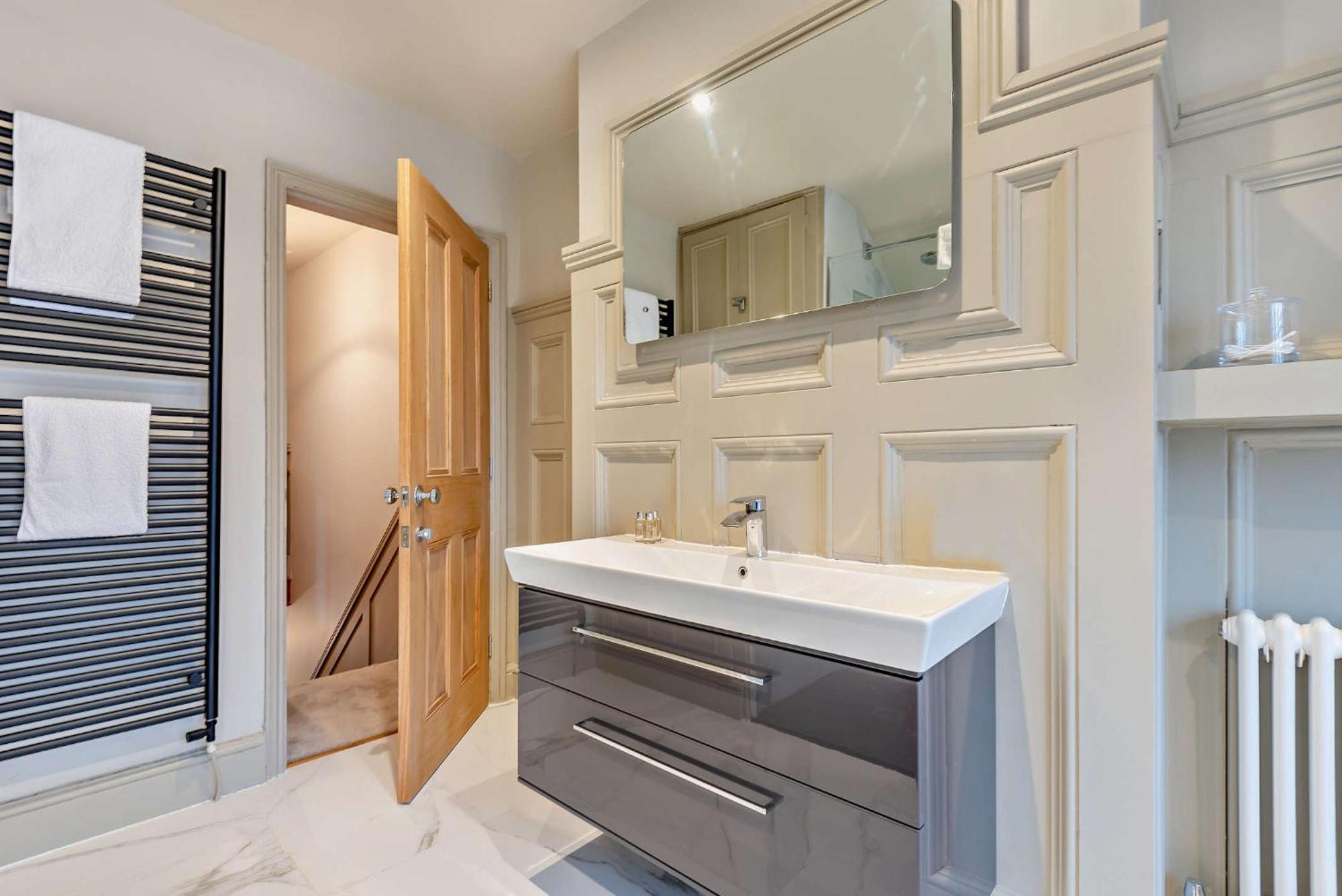Shrewsbury Townhouse - Free Parking Villa Екстериор снимка